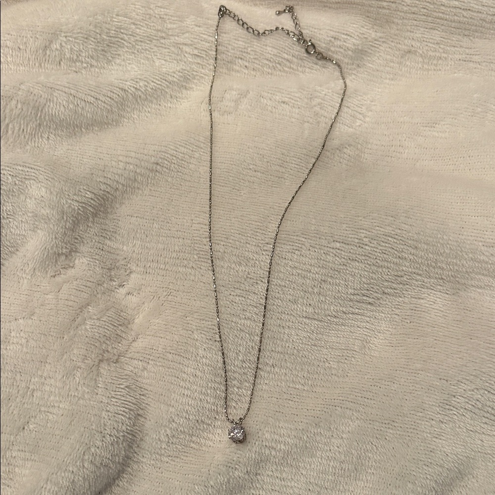 Elegant Silver Necklace with Crystal Pendant